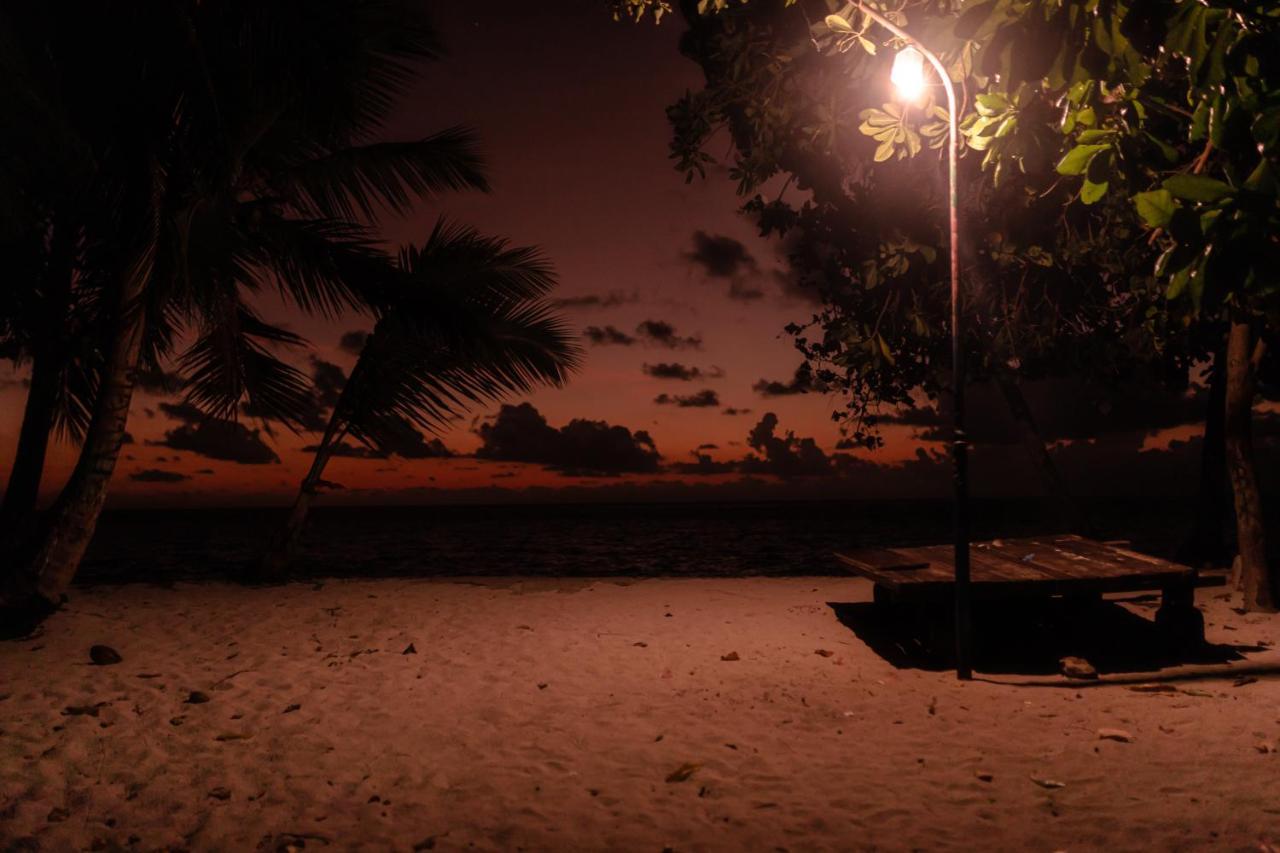 Wow Retreat Hotell Felidhoo Exteriör bild