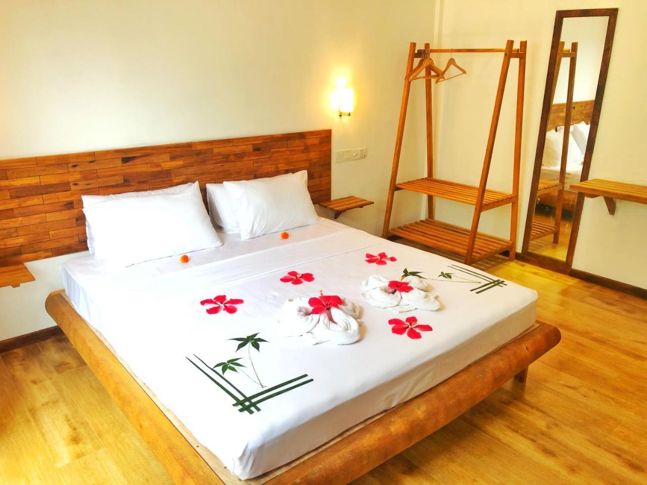 Wow Retreat Hotell Felidhoo Exteriör bild
