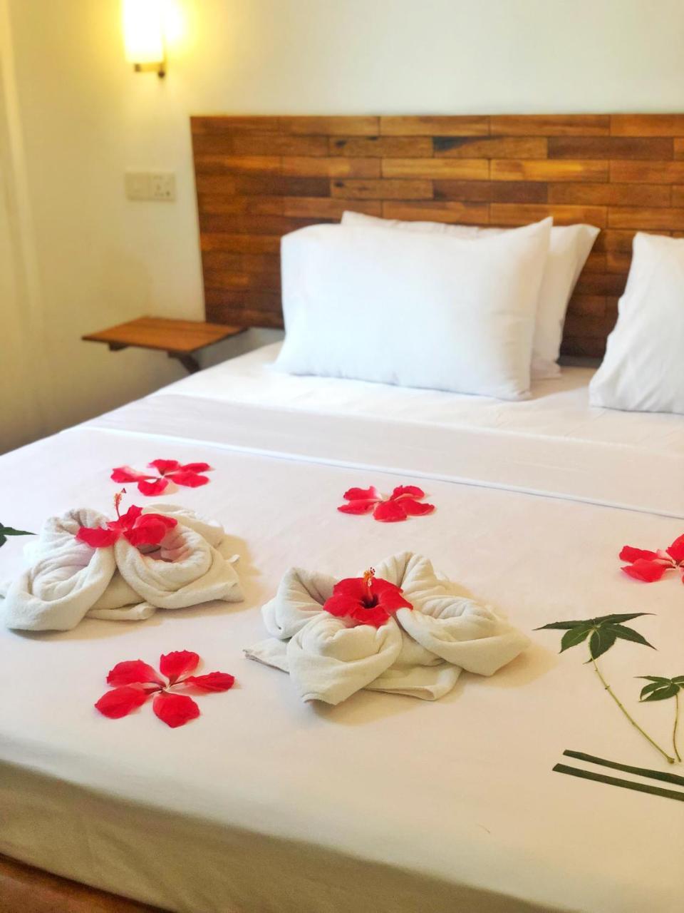 Wow Retreat Hotell Felidhoo Exteriör bild