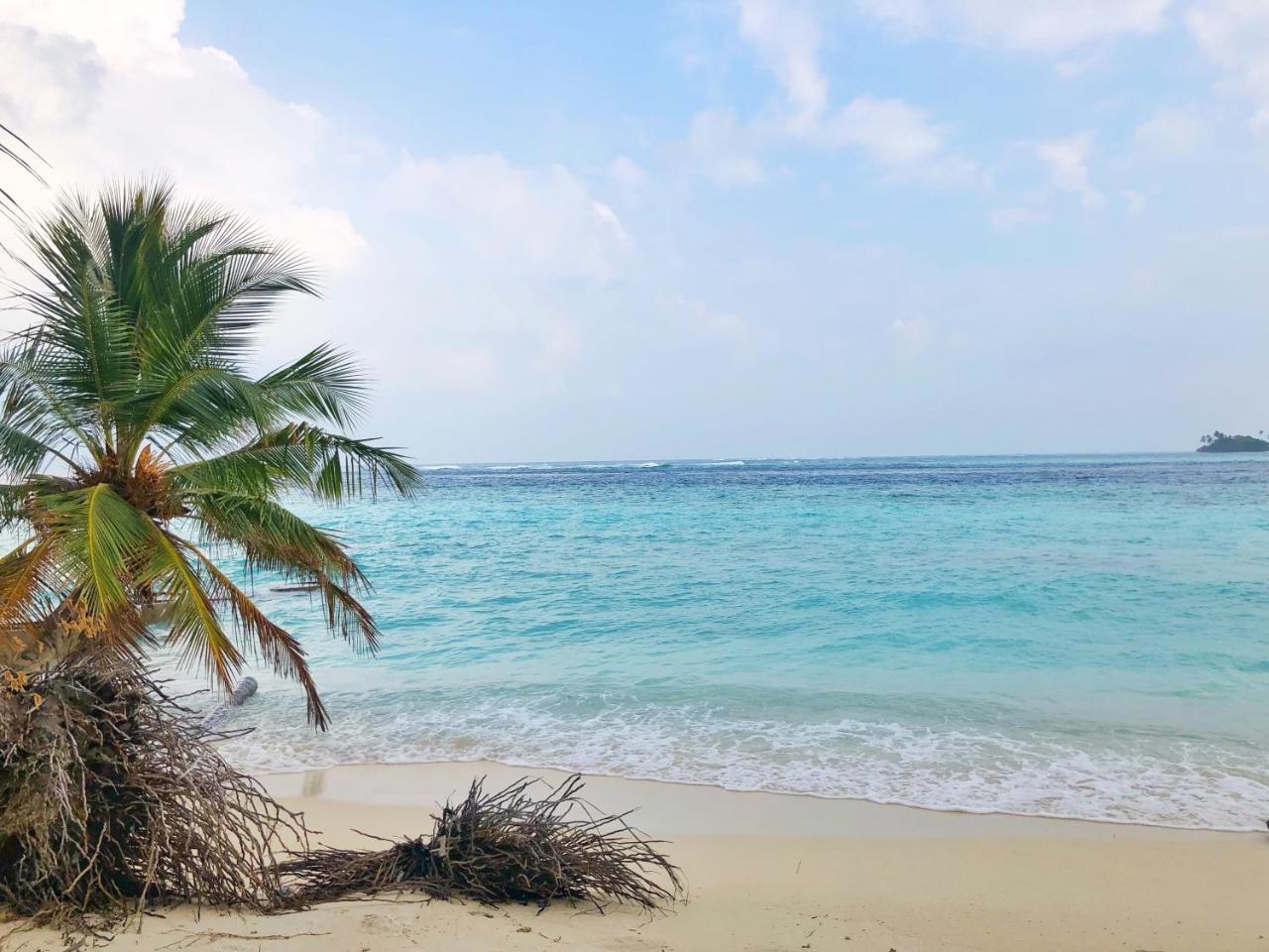 Wow Retreat Hotell Felidhoo Exteriör bild